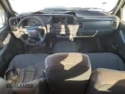 ✅ 2000 Chevrolet Silverado 1500 • VIN: 1GCEC19T5YE329629 • Лот: 43598945. Опубликован ранее на Copart с пробегом 300 522 миль. Бесплатный доступ к архиву аукционных продаж из США и подробный отчёт об истории автомобиля на DreamBid. Изображение 8.