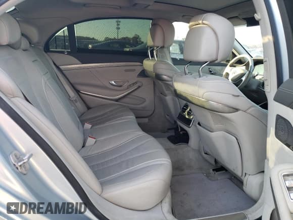 ✅ 2015 Mercedes-Benz S 550 • VIN: WDDUG8CB9FA117271 • Лот: 89477045. Опубликован ранее на Copart с пробегом 77 240 миль. Бесплатный доступ к архиву аукционных продаж из США и подробный отчёт об истории автомобиля на DreamBid. Изображение 10.