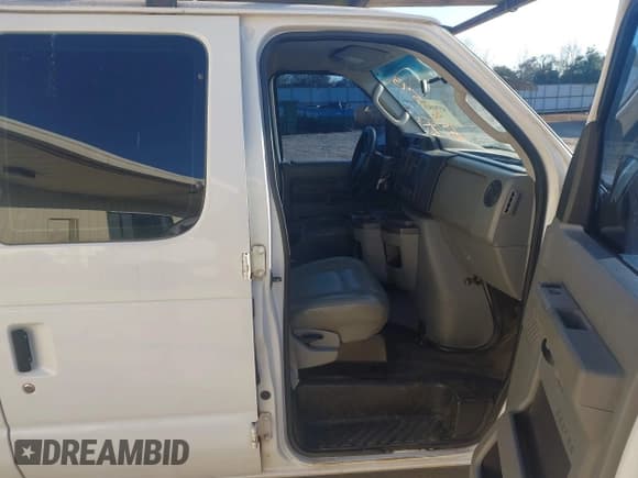 ✅ 2011 Ford Econoline Cargo Commercial • VIN: 1FTNE1EWXBDA27728 • Лот: 43783543. Опубликован ранее на IAAI с пробегом 453 038 миль. Бесплатный доступ к архиву аукционных продаж из США и подробный отчёт об истории автомобиля на DreamBid. Изображение 5.