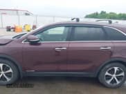 ✅ 2016 Kia Sorento EX • VIN: 5XYPHDA59GG121557 • Lot: 42358212. Listed on IAAI with 186,035 mi. Free auction sales archive from the USA and detailed vehicle history report at DreamBid. Image 15.