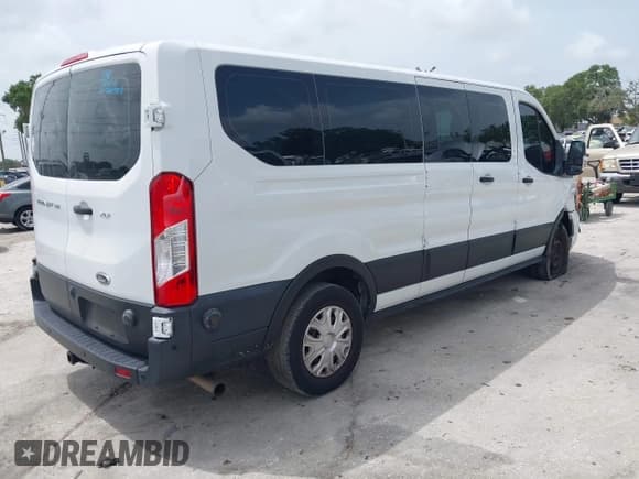 ✅ 2020 Ford Transit Passenger XL • VIN: 1FBAX2Y83LKA42164 • Лот: 42446856. Опубликован ранее на IAAI с пробегом 96 628 миль. Бесплатный доступ к архиву аукционных продаж из США и подробный отчёт об истории автомобиля на DreamBid. Изображение 4.