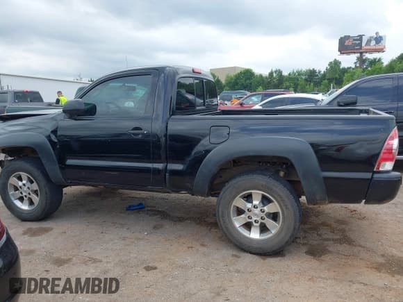 ✅ 2011 Toyota Tacoma • VIN: 5TFPX4EN1BX005899 • Lot: 42626321. Listed on IAAI with 152,098 mi. Free auction sales archive from the USA and detailed vehicle history report at DreamBid. Image 15.