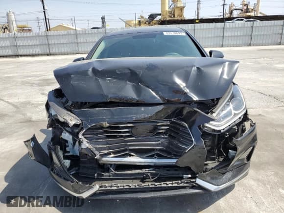 ✅ 2018 Hyundai Sonata SE • VIN: 5NPE24AF4JH676952 • Lot: 49570693. Listed on Copart with 68,914 mi. Free auction sales archive from the USA and detailed vehicle history report at DreamBid. Image 5.
