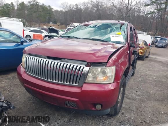 ✅ 2007 Chevrolet Tahoe LS • VIN: 1GNEC13J57J127202 • Lot: 41209332. Listed on IAAI with 279,642 mi. Free auction sales archive from the USA and detailed vehicle history report at DreamBid. Image 2.