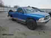 2000 Dodge Dakota Sport z VIN 1B7GG26N0YS530588, wystawiony jako Copart lot #44699515 z przebiegiem Nie podano mil oraz Szkoda całkowita • Salvage title. Historia ofert i sprzedaży dostępna na DreamBid. Obrazek 4.