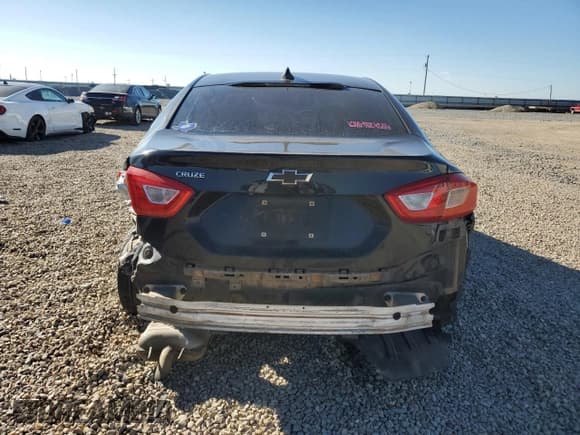 ✅ 2017 Chevrolet Cruze LS • VIN: 1G1BC5SM9H7216972 • Lot: 87053385. Listed on Copart with 163,317 mi. Free auction sales archive from the USA and detailed vehicle history report at DreamBid. Image 6.