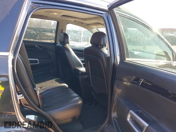 ✅ 2013 Chevrolet Captiva Sport LTZ • VIN: 3GNFL4EK2DS527871 • Lot: 41779133. Wystawiony na IAAI z przebiegiem 162 478 mil. Bezpłatny archiwum sprzedaży aukcyjnych z USA i szczegółowy raport historii pojazdu na DreamBid. Zdjęcie 8.