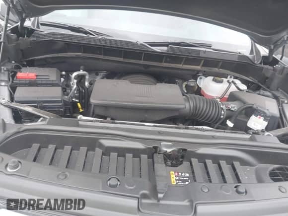 2026 Chevrolet Silverado 1500 LT z VIN 3GCUKDED5TG116874, wystawiony jako IAAI lot #43568713 z przebiegiem 1 845 mil mil oraz . Historia ofert i sprzedaży dostępna na DreamBid. Obrazek 10.