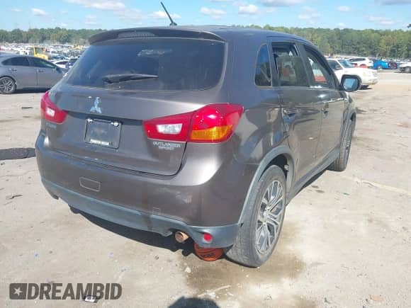 2016 Mitsubishi Outlander ES with VIN JA4AP3AU5GZ062108, listed as a IAAI auction lot 43407214 with 89,208 mi miles and . Bid and sale history available at DreamBid. Image 4.
