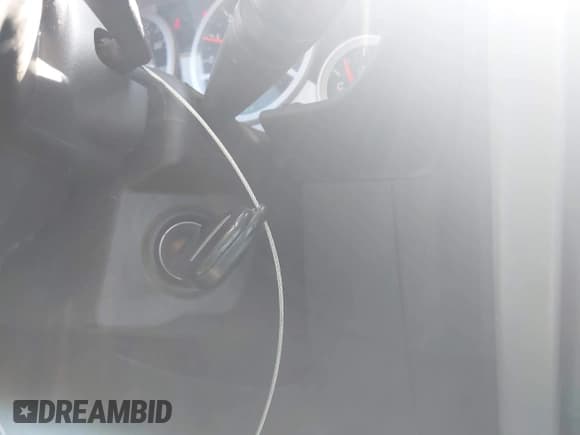 ✅ 2007 Jeep Wrangler Unlimited Sahara • VIN: 1J4GA59157L198095 • Lot: 43011519. Listed on IAAI with 198,022 mi. Free auction sales archive from the USA and detailed vehicle history report at DreamBid. Image 11.