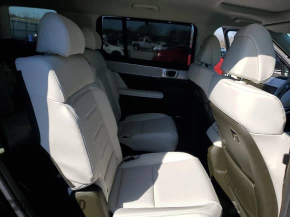 2024 Hyundai Santa Fe Calligraphy с VIN 5NMP54GL5RH062465, выставлен на аукционе Copart как лот 88648145 с пробегом 843 миль миль и Списание • Salvage title. История ставок и продаж доступна на DreamBid. Изображение 12.