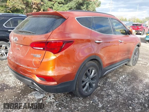 ✅ 2017 Hyundai Santa Fe Ultimate • VIN: 5XYZWDLA8HG384021 • Лот: 43522894. Опубликован ранее на IAAI с пробегом 134 007 миль. Бесплатный доступ к архиву аукционных продаж из США и подробный отчёт об истории автомобиля на DreamBid. Изображение 4.