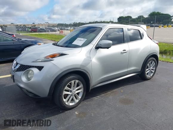 ✅ 2015 Nissan Juke S • VIN: JN8AF5MV3FT550827 • Lot: 43108431. Wystawiony na IAAI z przebiegiem 95 041 mil. Bezpłatny archiwum sprzedaży aukcyjnych z USA i szczegółowy raport historii pojazdu na DreamBid. Zdjęcie 18.