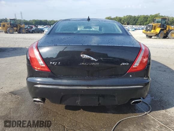 ✅ 2014 Jaguar XJ Portfolio • VIN: SAJWA2GZ1E8V61311 • Lot: 81485885. Listed on Copart with 133,168 mi. Free auction sales archive from the USA and detailed vehicle history report at DreamBid. Image 6.