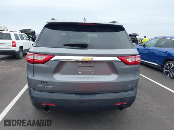 ✅ 2020 Chevrolet Traverse LT Cloth • VIN: 1GNERGKW5LJ196416 • Lot: 43304865. Wystawiony na IAAI z przebiegiem 127 451 mil. Bezpłatny archiwum sprzedaży aukcyjnych z USA i szczegółowy raport historii pojazdu na DreamBid. Zdjęcie 17.