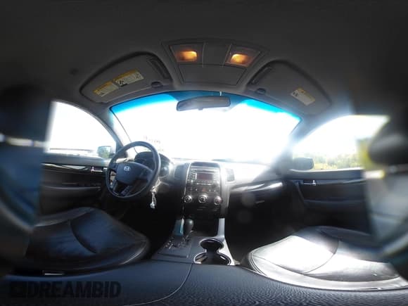 ✅ 2012 Kia Sorento LX • VIN: 5XYKT3A1XCG192292 • Лот: 42624487. Опубликован ранее на IAAI с пробегом 207 143 миль. Бесплатный доступ к архиву аукционных продаж из США и подробный отчёт об истории автомобиля на DreamBid. Изображение 18.