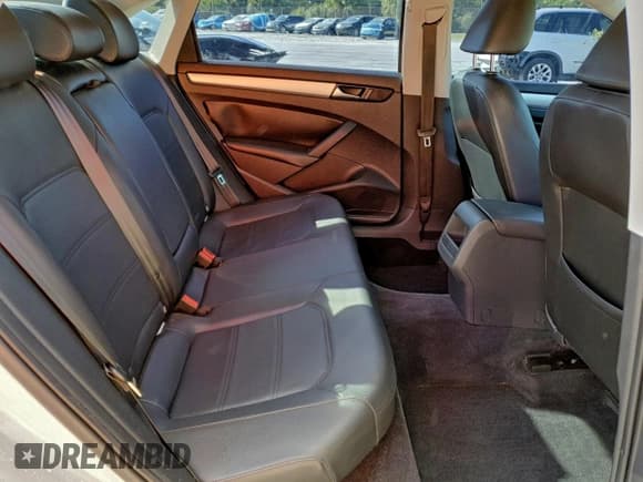 ✅ 2012 Volkswagen Passat SE • VIN: 1VWBP7A31CC070287 • Lot: 93894685. Listed on Copart with 122,563 mi. Free auction sales archive from the USA and detailed vehicle history report at DreamBid. Image 10.