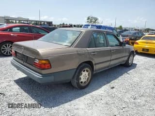 ✅ 1987 Mercedes-Benz 260 • VIN: WDBEA26D5HA535029 • Лот: 59921725. Опубликован ранее на Copart с пробегом 214 945 миль. Бесплатный доступ к архиву аукционных продаж из США и подробный отчёт об истории автомобиля на DreamBid. Изображение 3.