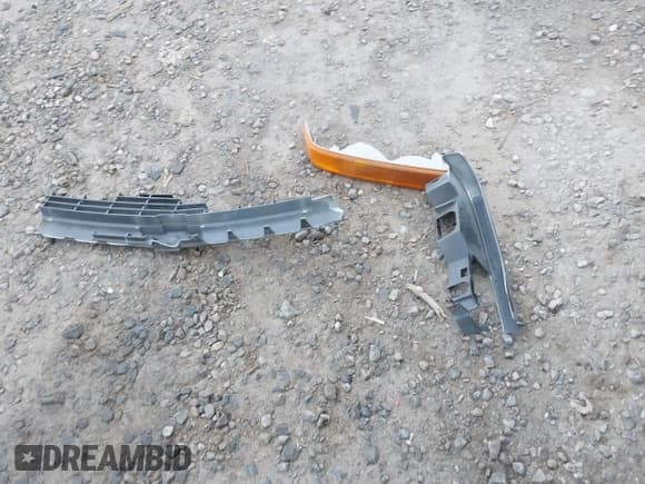 ✅ 1998 Chevrolet S-10 LS • VIN: 1GCCS19X3W8157920 • Лот: 41548498. Опубликован ранее на IAAI с пробегом 130 357 миль. Бесплатный доступ к архиву аукционных продаж из США и подробный отчёт об истории автомобиля на DreamBid. Изображение 12.