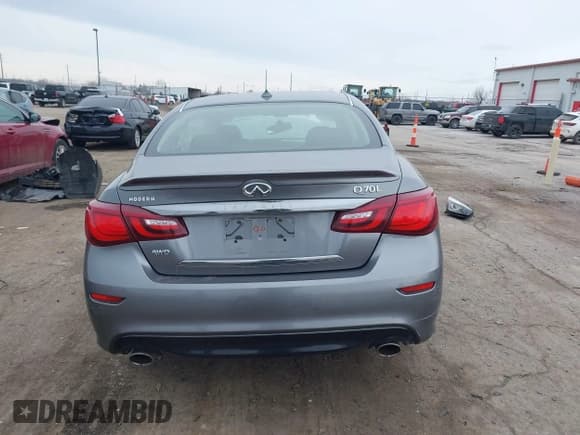 ✅ 2017 Infiniti Q70 3.7 • VIN: JN1BY1PR9HM210745 • Лот: 41511737. Опубликован ранее на IAAI с пробегом 75 978 миль. Бесплатный доступ к архиву аукционных продаж из США и подробный отчёт об истории автомобиля на DreamBid. Изображение 15.
