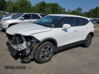 2023 Chevrolet Blazer LT z VIN 3GNKBHR41PS103039, wystawiony jako Copart lot #67636845 z przebiegiem 38 848 mil mil oraz Szkoda całkowita • Salvage title. Historia ofert i sprzedaży dostępna na DreamBid. Obrazek 1.