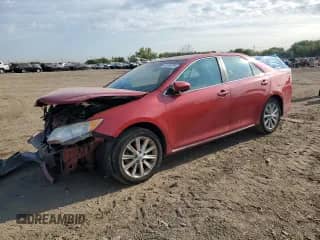 2012 Toyota Camry L z VIN 4T4BF1FK2CR158571, wystawiony jako Copart lot #80246935 z przebiegiem 108 108 mil mil oraz Szkoda całkowita • Salvage title. Historia ofert i sprzedaży dostępna na DreamBid. Obrazek 1.