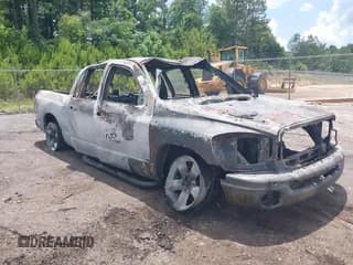 ✅ 2007 Dodge 1500 SLT • VIN: 1D7HU18287J592339 • Лот: 42436254. Опубликован ранее на IAAI с пробегом Не указан. Бесплатный доступ к архиву аукционных продаж из США и подробный отчёт об истории автомобиля на DreamBid. Изображение 1.