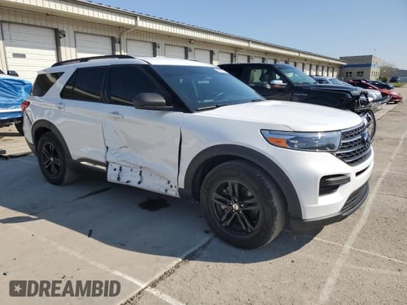 ✅ 2021 Ford Explorer XLT • VIN: 1FMSK7DH2MGA51634 • Lot: 52757105. Wystawiony na Copart z przebiegiem 58 510 mil. Bezpłatny archiwum sprzedaży aukcyjnych z USA i szczegółowy raport historii pojazdu na DreamBid. Zdjęcie 4.