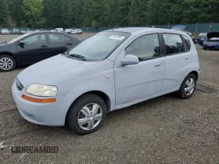 ✅ 2008 Chevrolet Aveo LS • VIN: KL1TD66658B112736 • Lot: 70442995. Wystawiony na Copart z przebiegiem Nie podano. Bezpłatny archiwum sprzedaży aukcyjnych z USA i szczegółowy raport historii pojazdu na DreamBid. Zdjęcie 1.