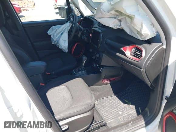 ✅ 2023 Jeep Renegade Trailhawk • VIN: ZACNJDC13PPP66434 • Лот: 39951357. Опубликован ранее на IAAI с пробегом 10 517 миль. Бесплатный доступ к архиву аукционных продаж из США и подробный отчёт об истории автомобиля на DreamBid. Изображение 5.