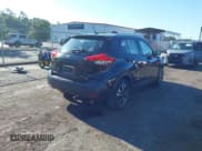✅ 2019 Nissan Kicks S • VIN: 3N1CP5CU2KL553004 • Lot: 43137835. Wystawiony na IAAI z przebiegiem 87 220 mil. Bezpłatny archiwum sprzedaży aukcyjnych z USA i szczegółowy raport historii pojazdu na DreamBid. Zdjęcie 4.