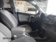 ✅ 2006 Toyota RAV4 Limited • VIN: JTMZD31V465015555 • Lot: 43793120. Listed on IAAI with 196,538 mi. Free auction sales archive from the USA and detailed vehicle history report at DreamBid. Image 5.