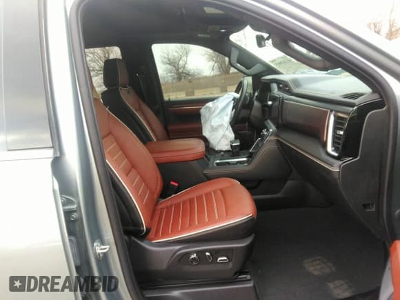 ✅ 2023 GMC Sierra 1500 Denali Ultimate • VIN: 1GTUUHEL2PZ270179 • Лот: 41263065. Опубликован ранее на IAAI с пробегом 23 712 миль. Бесплатный доступ к архиву аукционных продаж из США и подробный отчёт об истории автомобиля на DreamBid. Изображение 5.