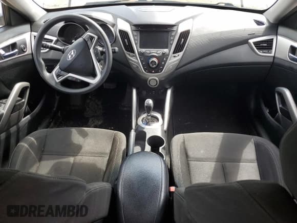 ✅ 2016 Hyundai Veloster • VIN: KMHTC6AD0GU262950 • Lot: 70877434. Listed on Copart with 136,878 mi. Free auction sales archive from the USA and detailed vehicle history report at DreamBid. Image 8.