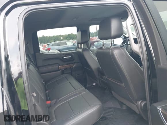 ✅ 2020 Chevrolet Silverado 1500 LT Trail Boss • VIN: 1GCPYFED6LZ181417 • Lot: 42989002. Wystawiony na IAAI z przebiegiem 104 694 mil. Bezpłatny archiwum sprzedaży aukcyjnych z USA i szczegółowy raport historii pojazdu na DreamBid. Zdjęcie 8.