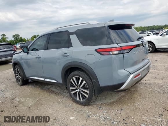 ✅ 2024 Nissan Pathfinder Platinum • VIN: 5N1DR3DH7RC210241 • Лот: 69623955. Опубликован ранее на Copart с пробегом 28 381 миль. Бесплатный доступ к архиву аукционных продаж из США и подробный отчёт об истории автомобиля на DreamBid. Изображение 2.