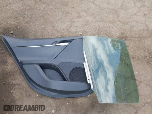 2020 Toyota Camry SE with VIN 4T1G11AK6LU910584, listed as a IAAI auction lot 43103047 with 148,126 mi miles and . Bid and sale history available at DreamBid. Image 12.