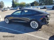 ✅ 2022 Tesla Model 3 • VIN: 5YJ3E1EA2NF299957 • Lot: 90681105. Wystawiony na Copart z przebiegiem 50 295 mil. Bezpłatny archiwum sprzedaży aukcyjnych z USA i szczegółowy raport historii pojazdu na DreamBid. Zdjęcie 2.
