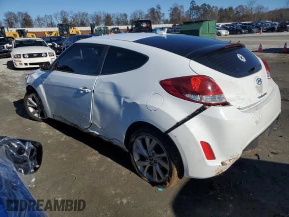 ✅ 2017 Hyundai Veloster • VIN: KMHTC6AD9HU304775 • Lot: 84919944. Wystawiony na Copart z przebiegiem 168 604 mil. Bezpłatny archiwum sprzedaży aukcyjnych z USA i szczegółowy raport historii pojazdu na DreamBid. Zdjęcie 2.