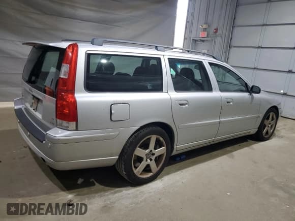 ✅ 2005 Volvo V70 • VIN: YV1SJ527352477492 • Lot: 92443995. Listed on Copart with 187,151 mi. Free auction sales archive from the USA and detailed vehicle history report at DreamBid. Image 3.