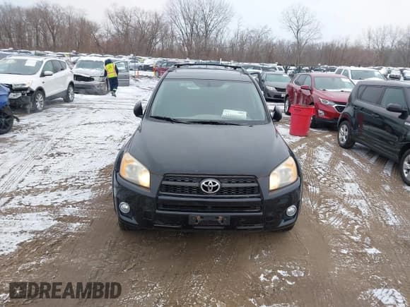 ✅ 2010 Toyota RAV4 Sport • VIN: JTMRF4DV5A5035639 • Lot: 43902176. Listed on IAAI with 141,574 mi. Free auction sales archive from the USA and detailed vehicle history report at DreamBid. Image 12.