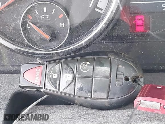 ✅ 2010 Dodge 1500 SLT • VIN: 1D7RV1CT1AS261380 • Lot: 41517005. Wystawiony na IAAI z przebiegiem 92 768 mil. Bezpłatny archiwum sprzedaży aukcyjnych z USA i szczegółowy raport historii pojazdu na DreamBid. Zdjęcie 11.