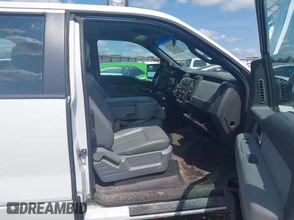 ✅ 2013 Ford F-150 XL • VIN: 1FTFX1EF1DFB95988 • Lot: 43121078. Listed on IAAI with 192,276 mi. Free auction sales archive from the USA and detailed vehicle history report at DreamBid. Image 5.