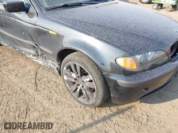 2003 BMW 3 Series 325xi с VIN WBAEU33413PM58486, выставлен на аукционе IAAI как лот 43169776 с пробегом 173 259 миль миль и . История ставок и продаж доступна на DreamBid. Изображение 6.