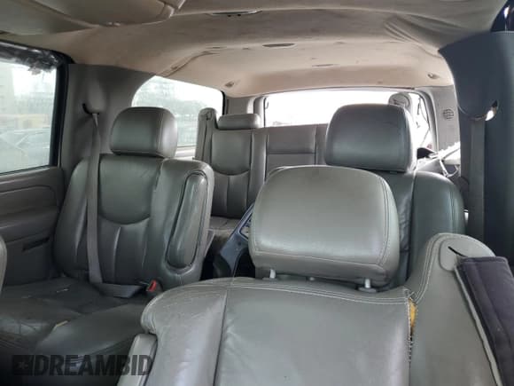 ✅ 2005 Chevrolet Suburban LT • VIN: 1GNEC16Z25J146045 • Лот: 58289475. Опубликован ранее на Copart с пробегом Не указан. Бесплатный доступ к архиву аукционных продаж из США и подробный отчёт об истории автомобиля на DreamBid. Изображение 10.