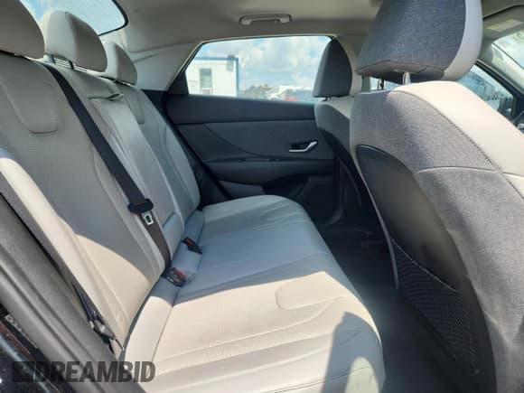 ✅ 2022 Hyundai Elantra Limited • VIN: KMHLN4AJ3NU031087 • Лот: 71056715. Опубликован ранее на Copart с пробегом 71 537 миль. Бесплатный доступ к архиву аукционных продаж из США и подробный отчёт об истории автомобиля на DreamBid. Изображение 10.