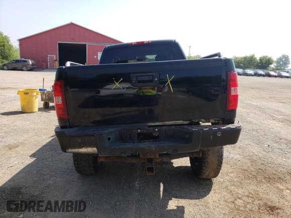 ✅ 2010 Chevrolet Silverado 2500HD LT • VIN: 1GC4KXBG5AF153325 • Lot: 64209595. Wystawiony na Copart z przebiegiem 347 651 mil. Bezpłatny archiwum sprzedaży aukcyjnych z USA i szczegółowy raport historii pojazdu na DreamBid. Zdjęcie 10.