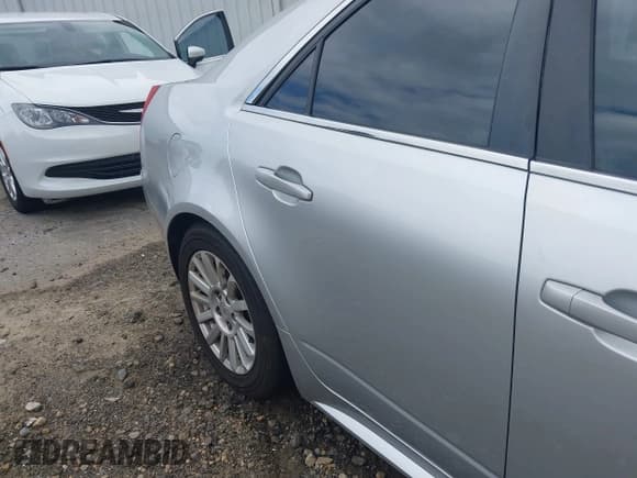 ✅ 2010 Cadillac CTS Luxury • VIN: 1G6DE5EG6A0147272 • Lot: 42957227. Wystawiony na IAAI z przebiegiem 253 383 mil. Bezpłatny archiwum sprzedaży aukcyjnych z USA i szczegółowy raport historii pojazdu na DreamBid. Zdjęcie 12.