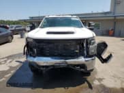 ✅ 2022 Chevrolet Silverado 2500HD Work Truck • VIN: 1GC2YLE77NF176282 • Lot: 69280235. Wystawiony na Copart z przebiegiem 47 951 mil. Bezpłatny archiwum sprzedaży aukcyjnych z USA i szczegółowy raport historii pojazdu na DreamBid. Zdjęcie 5.