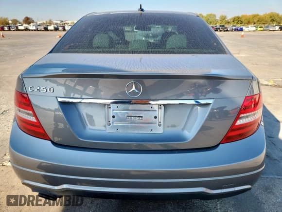 ✅ 2014 Mercedes-Benz C 250 Sport • VIN: WDDGF4HB7ER314439 • Lot: 93074035. Listed on Copart with 142,014 mi. Free auction sales archive from the USA and detailed vehicle history report at DreamBid. Image 6.